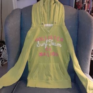 ❤3/$15. Hollister Hoodie size small